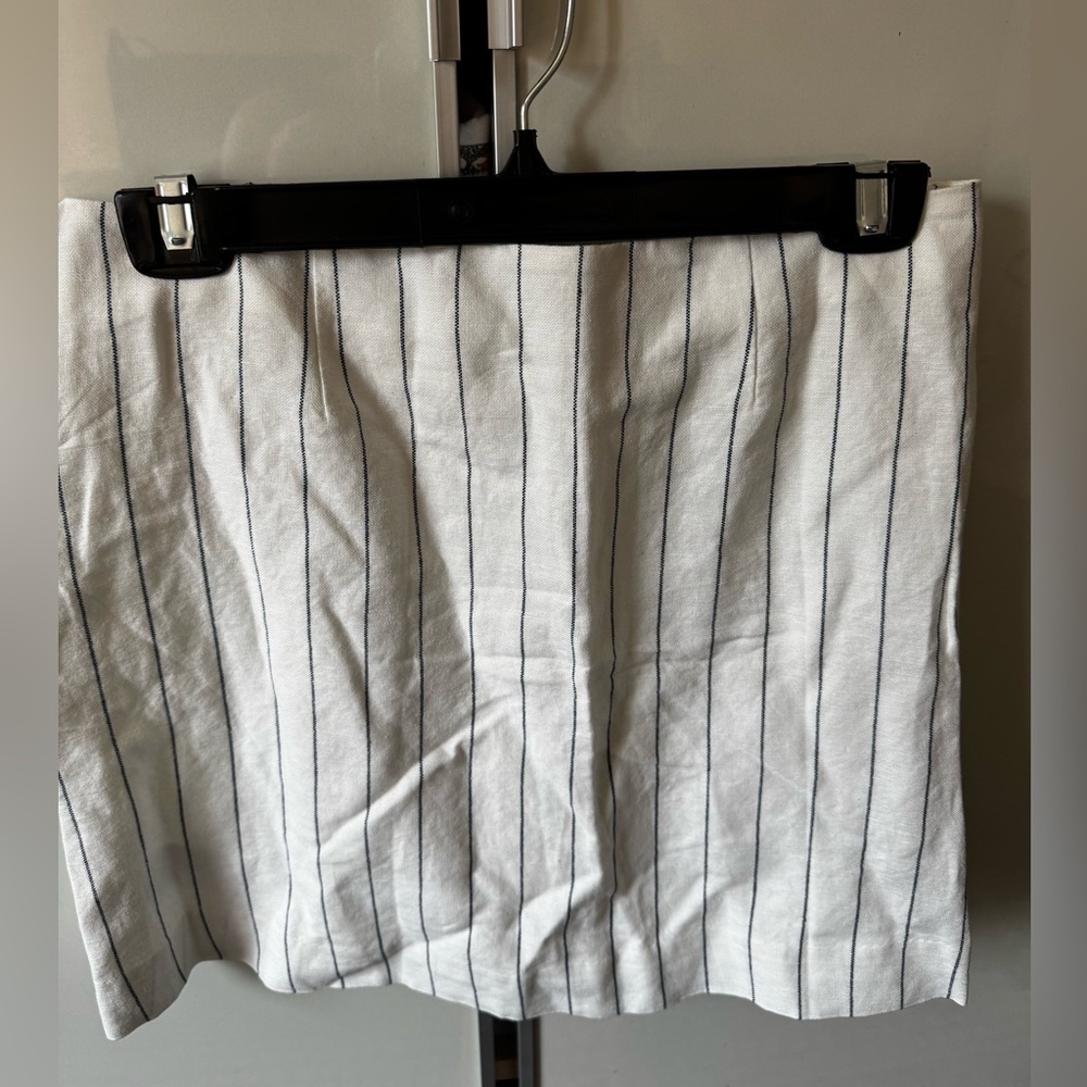 NWT GAP White / Cream Linen & Cotton Mini Skirt with Blue Pinstripes, Size 4 - Picture 7 of 12